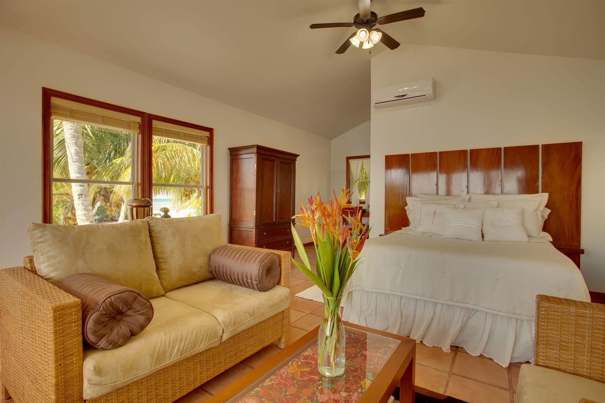 Hatchet Caye Island Resort (Adults Only) Placencia 외부 사진